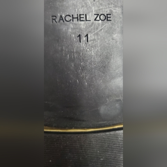 SZ 11 RACHEL ZOE BLACK AND GOLD FLAT THONG SANDALS - Picture 5 of 5